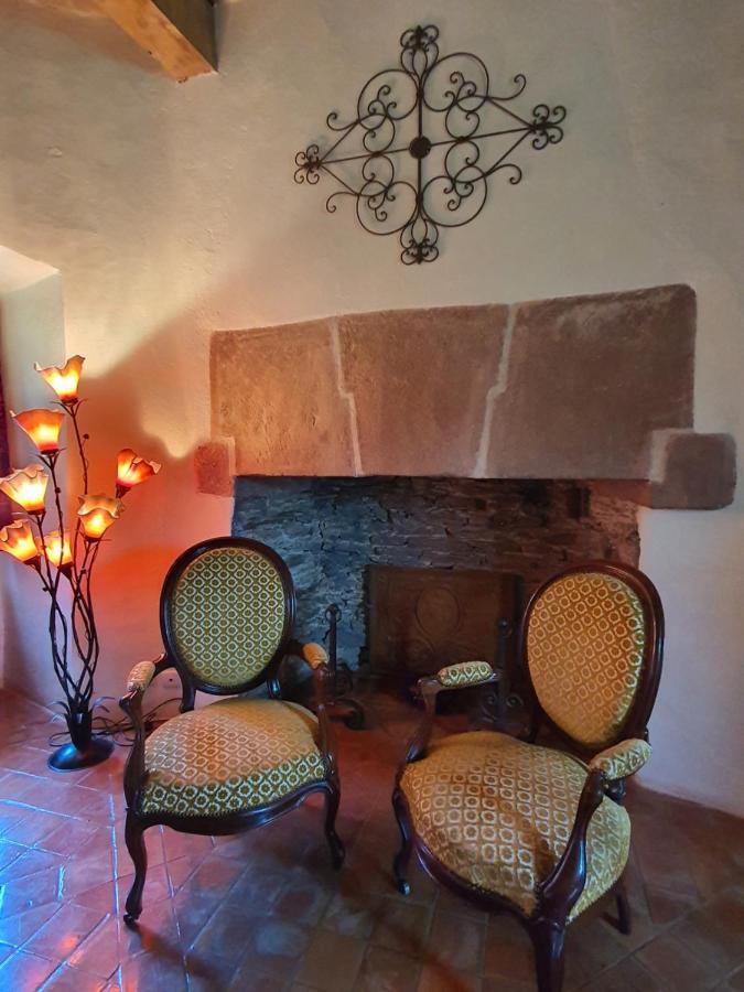 Chambre D'Hotes Au Chateau De Belcastel Belcastel  Exterior foto