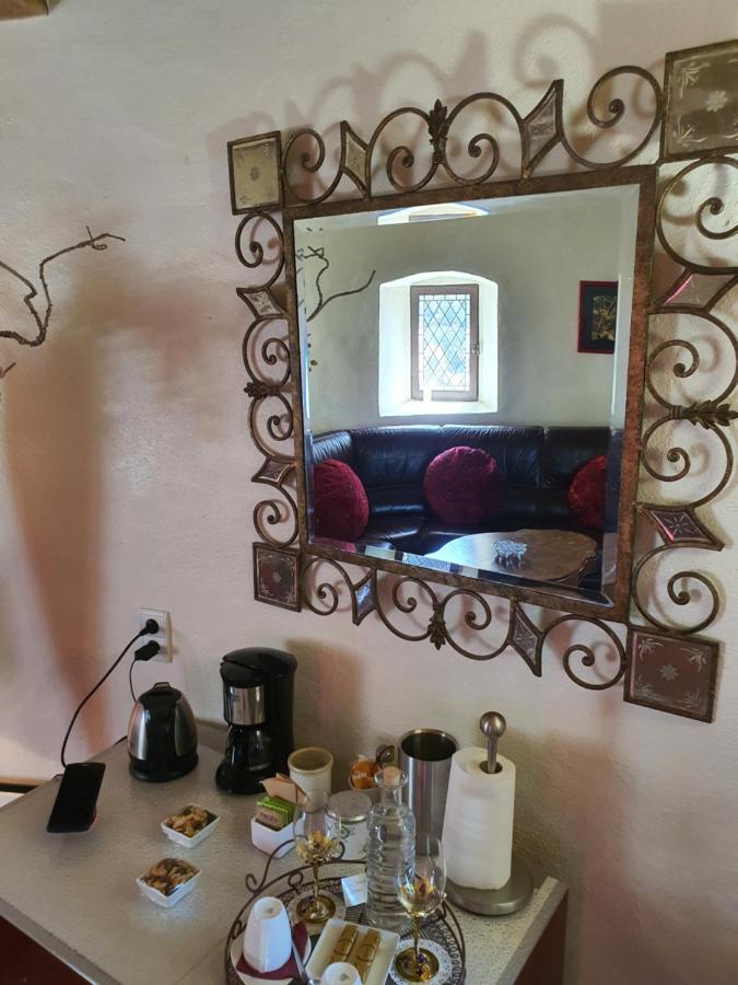 Chambre D'Hotes Au Chateau De Belcastel Belcastel  Exterior foto